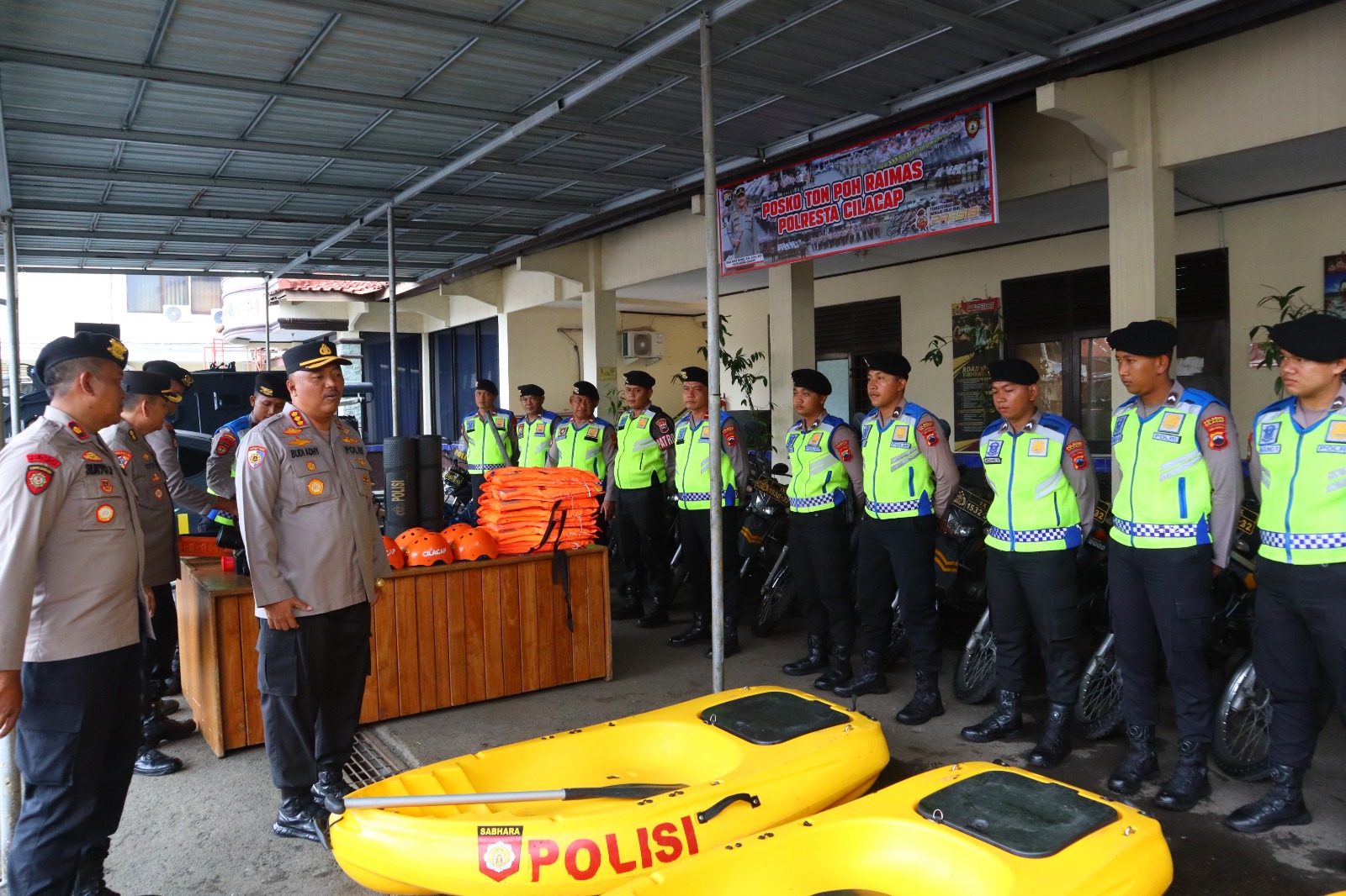 Kapolresta Cilacap Pastikan Peralatan SAR Siap Digunakan Hadapi Potensi Bencana